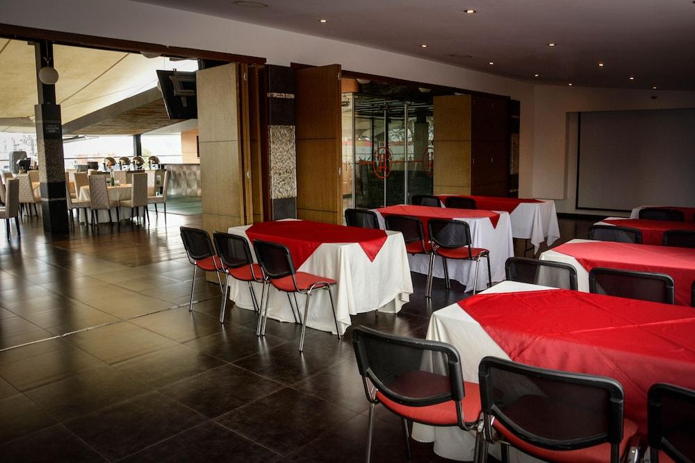 Zi One Luxury Hotel Pereira Eksteriør billede